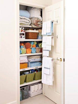 Towel Racks Help Organize the Linen Closet